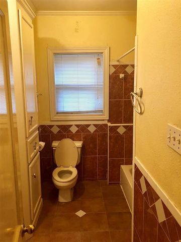 2701 Barbee Street, Houston, TX 77004