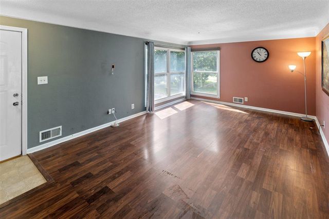 1733 White Bear Avenue N, Maplewood, MN 55109