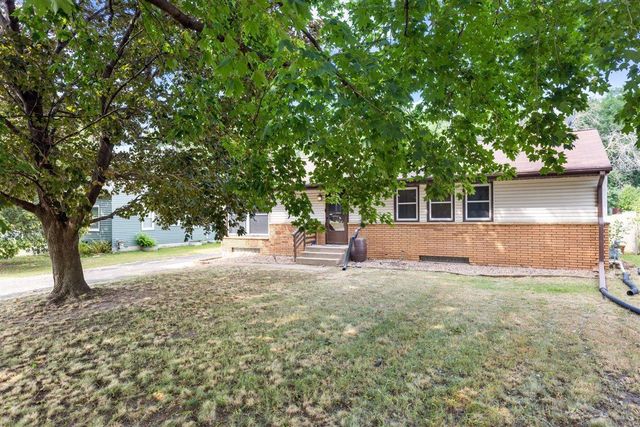 1733 White Bear Avenue N, Maplewood, MN 55109