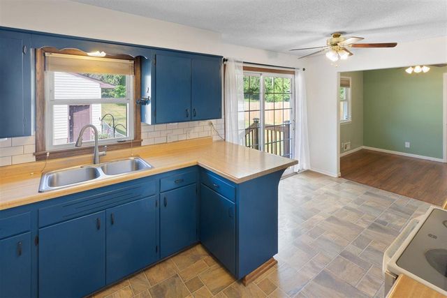 1733 White Bear Avenue N, Maplewood, MN 55109