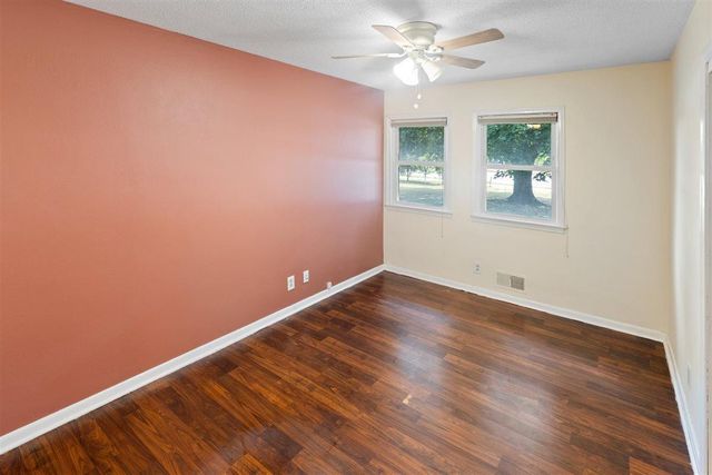 1733 White Bear Avenue N, Maplewood, MN 55109