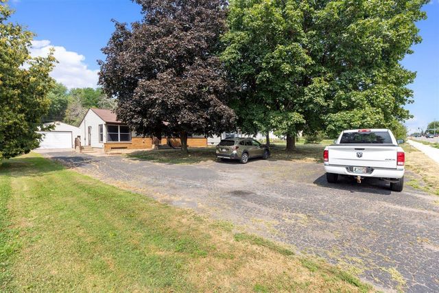 1733 White Bear Avenue N, Maplewood, MN 55109