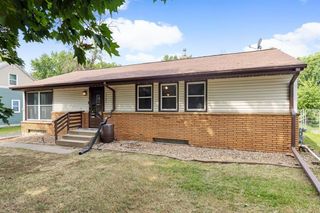 1733 White Bear Avenue N, Maplewood, MN 55109