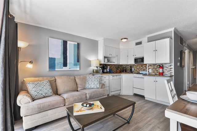 6102 Seawall Boulevard 294, Galveston, TX 77551