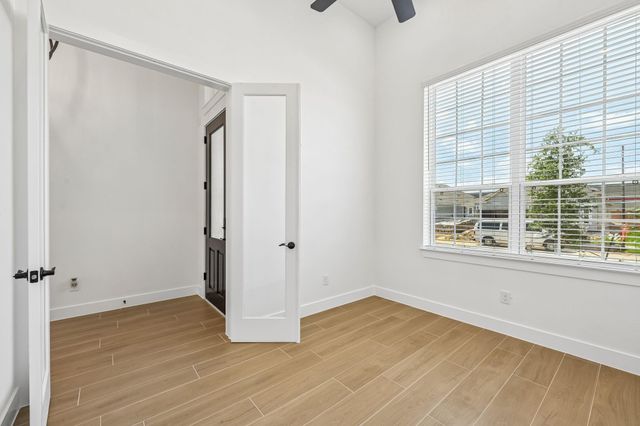 13222 Valley Orchard, Tomball, TX 77375