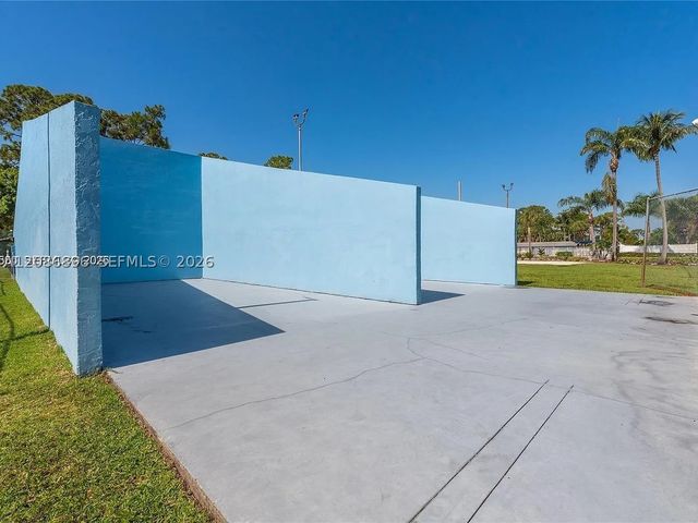 5800 Rambler Rose Way, West Palm Beach, FL 33415