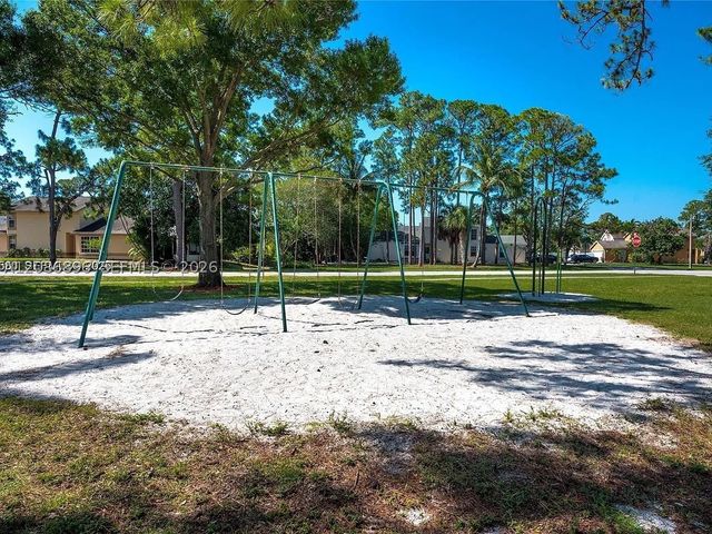 5800 Rambler Rose Way, West Palm Beach, FL 33415