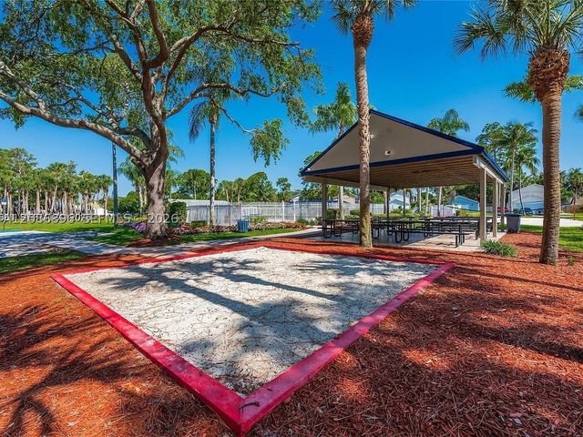 5800 Rambler Rose Way, West Palm Beach, FL 33415