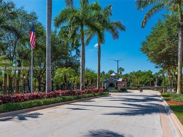 5800 Rambler Rose Way, West Palm Beach, FL 33415