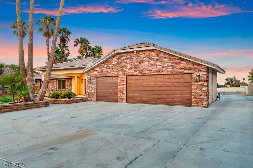 8030 La Cienega Street, Las Vegas, NV 89123 — photo 2