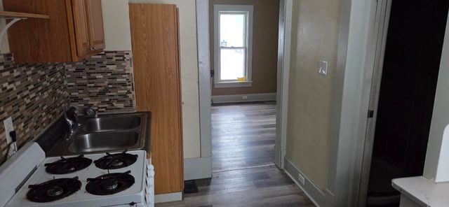 823 Glenwood Street, Waterloo, IA 50703