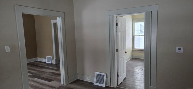 823 Glenwood Street, Waterloo, IA 50703