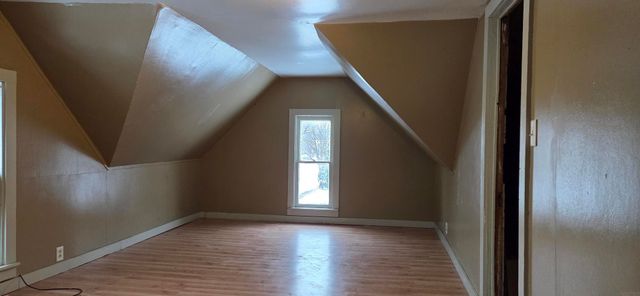 823 Glenwood Street, Waterloo, IA 50703