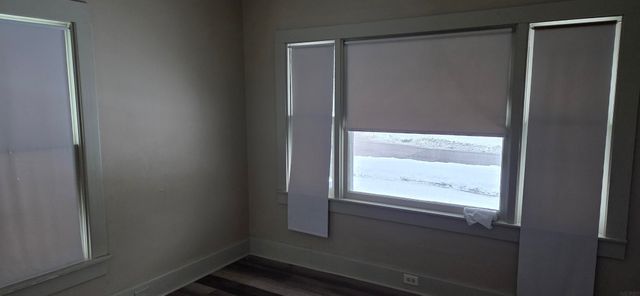 823 Glenwood Street, Waterloo, IA 50703