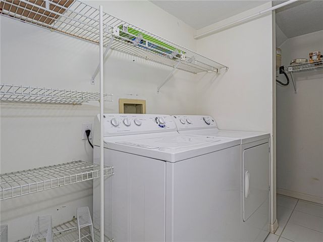 221 Park Shores Circle 221E, Vero Beach, FL 32963