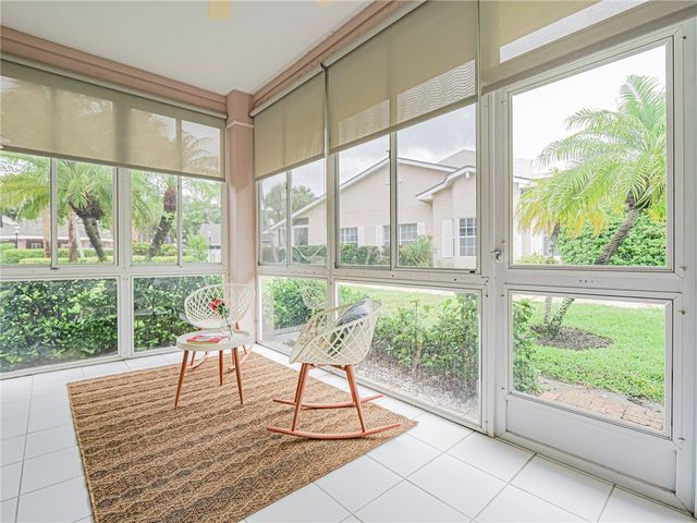 221 Park Shores Circle 221E, Vero Beach, FL 32963