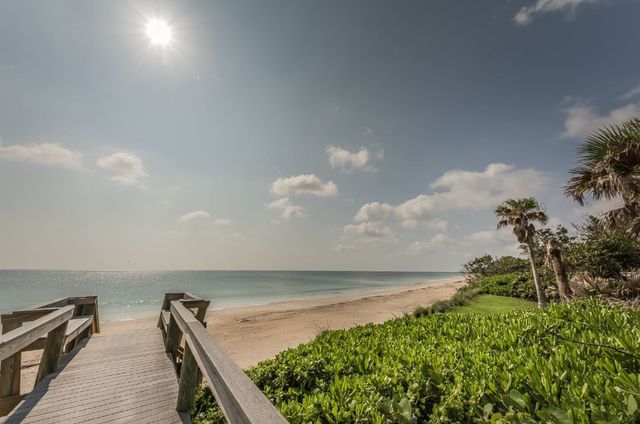 221 Park Shores Circle 221E, Vero Beach, FL 32963