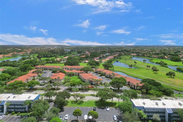 3120 Holiday Springs Boulevard 106, Margate, FL 33063