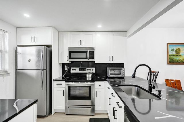 3120 Holiday Springs Boulevard 106, Margate, FL 33063