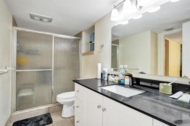 3120 Holiday Springs Boulevard 106, Margate, FL 33063