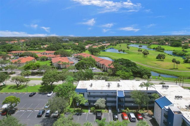 3120 Holiday Springs Boulevard 106, Margate, FL 33063
