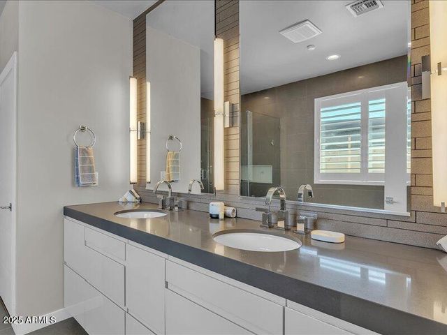 1010 E PIERSON Street, Phoenix, AZ 85014