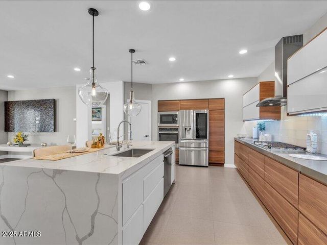 1010 E PIERSON Street, Phoenix, AZ 85014