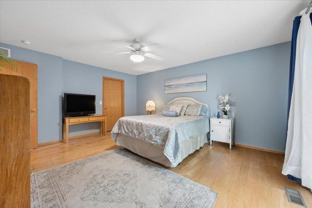 13310 Glenhaven Court, Apple Valley, MN 55124