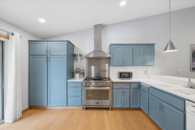 13310 Glenhaven Court, Apple Valley, MN 55124
