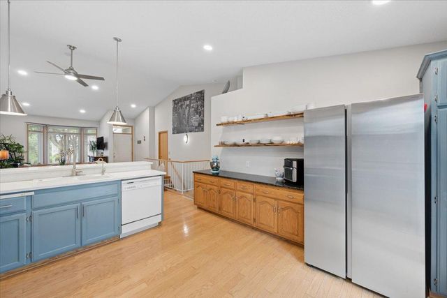 13310 Glenhaven Court, Apple Valley, MN 55124
