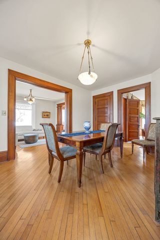 619 N Linn St., Iowa City, IA 52245