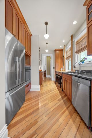 619 N Linn St., Iowa City, IA 52245