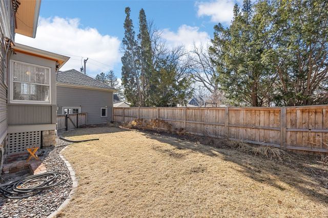 619 N Linn St., Iowa City, IA 52245