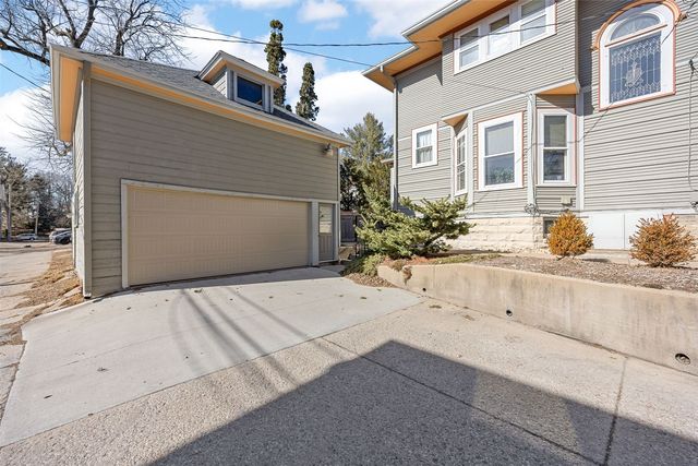 619 N Linn St., Iowa City, IA 52245