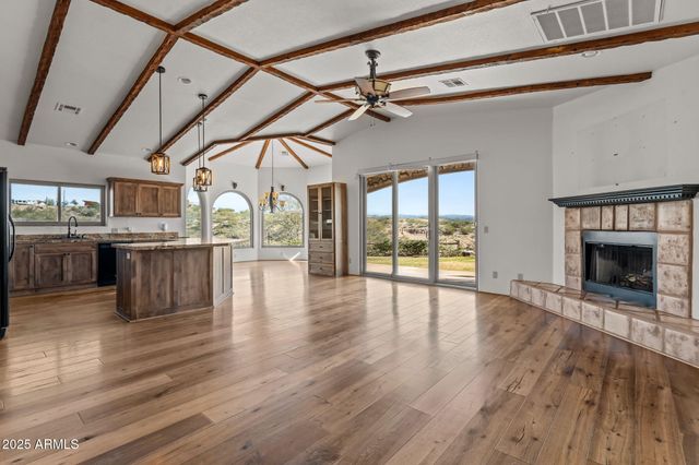 1526 W CHEROKEE Lane, Wickenburg, AZ 85390