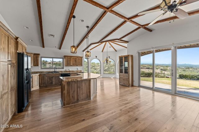 1526 W CHEROKEE Lane, Wickenburg, AZ 85390