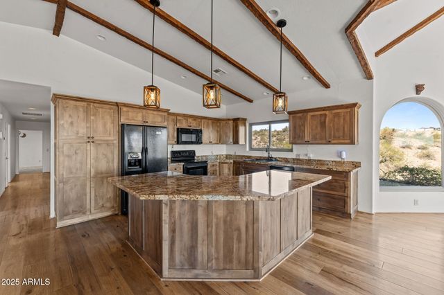 1526 W CHEROKEE Lane, Wickenburg, AZ 85390