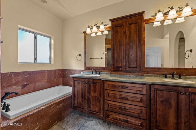 1526 W CHEROKEE Lane, Wickenburg, AZ 85390