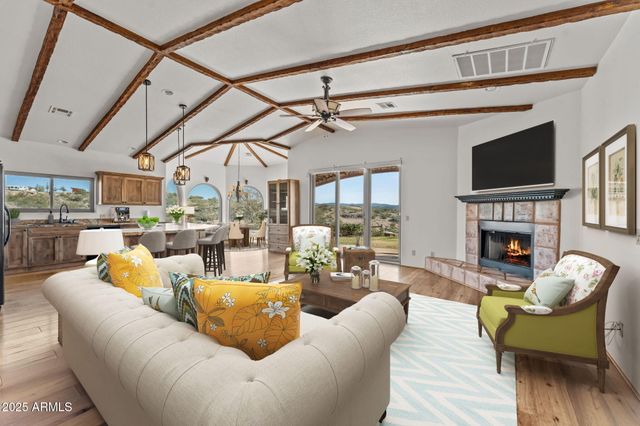 1526 W CHEROKEE Lane, Wickenburg, AZ 85390