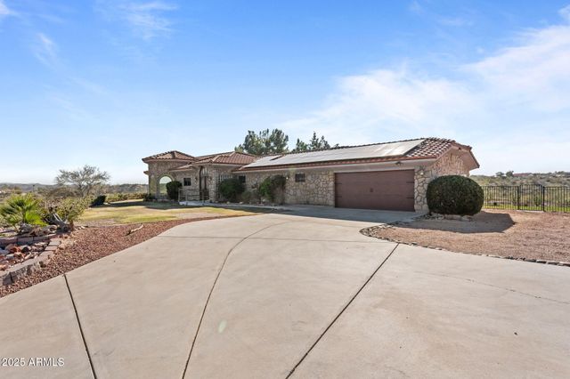 1526 W CHEROKEE Lane, Wickenburg, AZ 85390