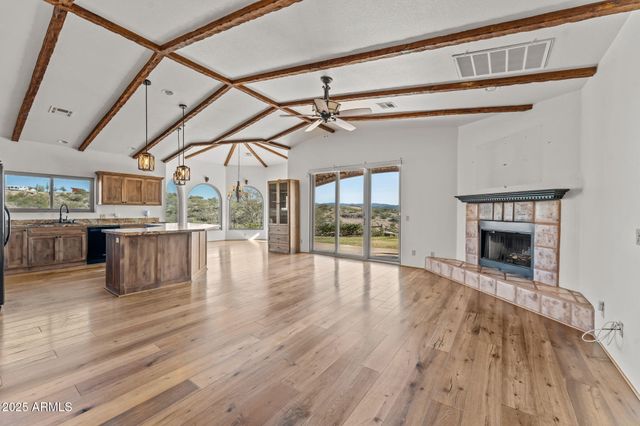 1526 W CHEROKEE Lane, Wickenburg, AZ 85390