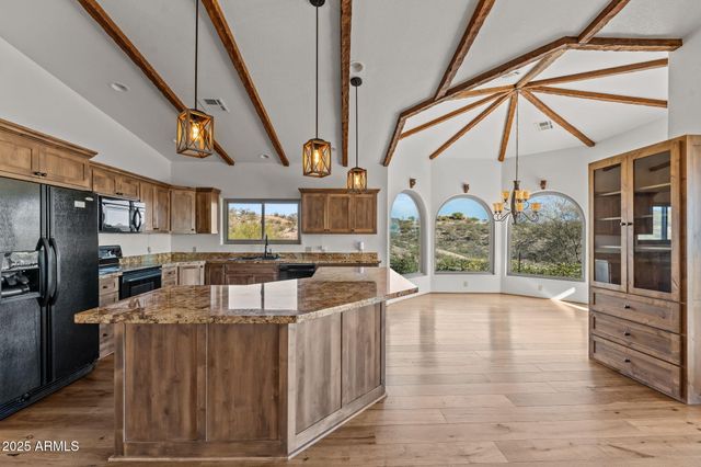 1526 W CHEROKEE Lane, Wickenburg, AZ 85390