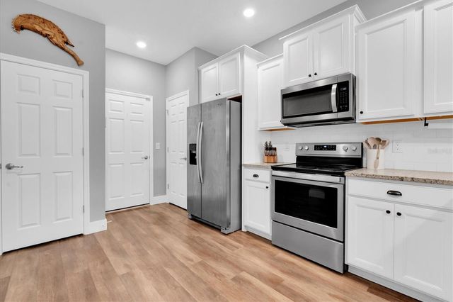 5233 SYLVESTER LOOP, Tampa, FL 33610