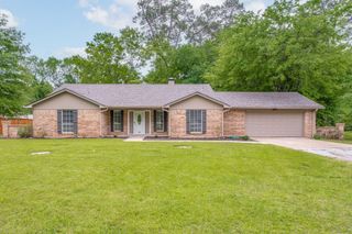 906 N Tyler Street, Big Sandy, TX 75755
