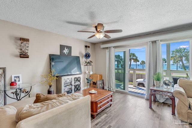 200 Pensacola Beach Rd D2, Gulf Breeze, FL 32561