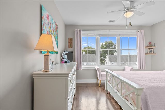 50 Kettle Point Avenue 50, East Providence, RI 02914