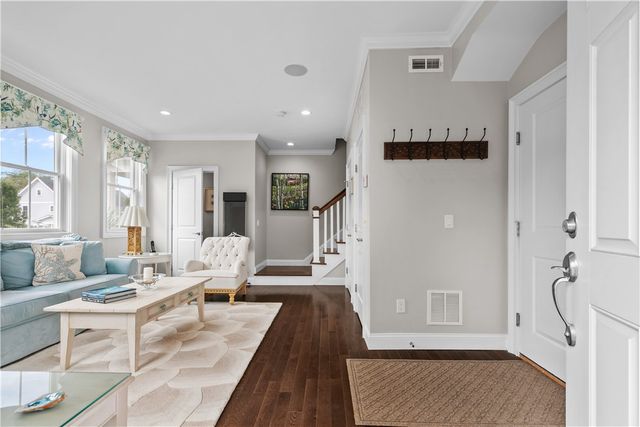 50 Kettle Point Avenue 50, East Providence, RI 02914