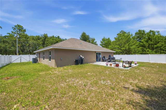162 GUAVA TERRACE, Ocklawaha, FL 32179