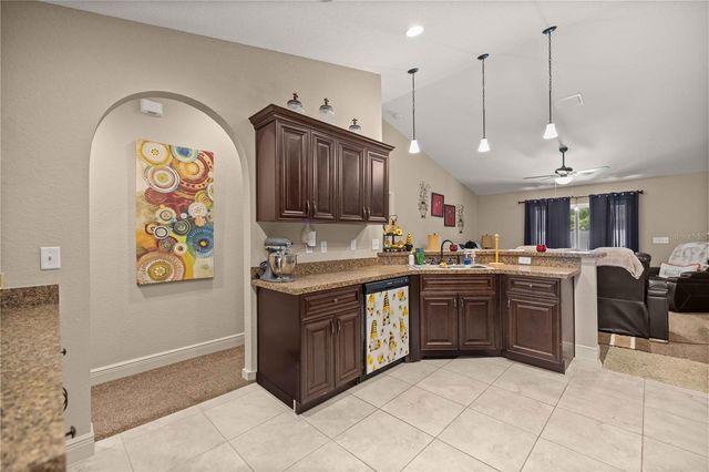 162 GUAVA TERRACE, Ocklawaha, FL 32179