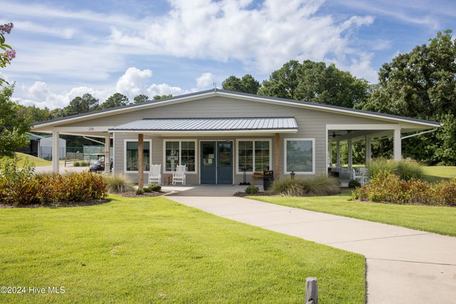 138 E Royal Way, Merry Hill, NC 27957